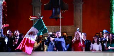 El alcalde de la demarcación lanzó la tradicional arenga con vivas a los Héroes Patrios, a México y a Coyoacán