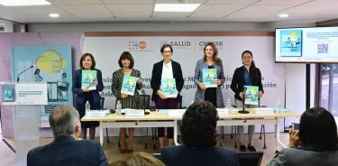 La directora general del Centro de Equidad de Género, Karla Berdichevsky, encabezó la presentación de la Guía para la prescripción de métodos anticonceptivos reversibles de acción prolongada en población adolescente