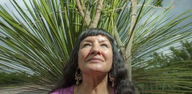 La escritora mexico-estadounidense Sandra Cisneros.