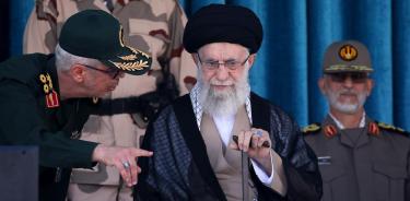 El líder moral de Irán, el ayatolá Alí Jamenei, culpa a EU y a Israel de la ola de protestas