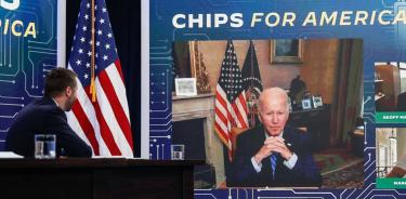 Joe Biden participa en una cumbre virtual sobre la fabricación estadounidense de microchips, en una imagen de archivo.
