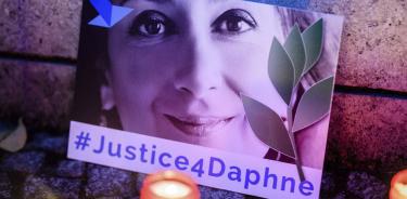 Altar en recuerdo de la periodista maltesa Daphne Caruana, asesinada en 2017.