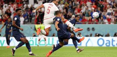 Francia perdió por lo mínimo ante Túnez, pero sigue con vida