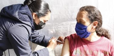 Aplicación de vacuna Abdala en méxico