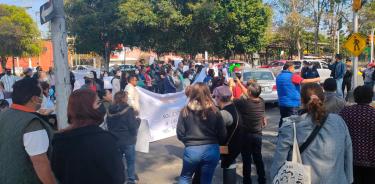 Trabajadores del IPN protestan por falta de pagos e insumos