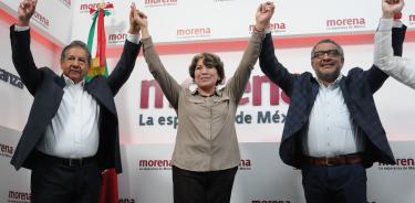 Delfina Gómez, candidata de Morena a la gobernatura del Edomex, junto a su equpo de campaña con Higinio Martínez y Horacio Duarte/CUARTOSCURO/