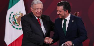 El presidente Andrés Manuel López Obrador, y el Director del IMSS, Zoé Robledo/ CUARTOSCURO/