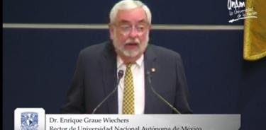 Enrique Graue Wiechers, rector de la UNAM, wn un mensaje sobre plagio de tesis.