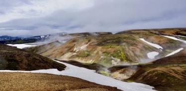 Estos penachos sulfurosos en Laugavegur (Islandia) no se registran en las observaciones por satélite. El análisis de núcleos de hielo muestra que estos penachos tienen un efecto mucho mayor sobre el nivel de aerosoles en la atmósfera de lo que se creía.