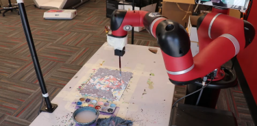 Este brazo robótico utiliza inteligencia artificial para colaborar con artistas