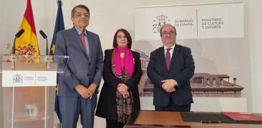Sergio Ramirez,  Marisol Schulz Manaut y iquel Iceta i Llorens