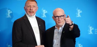 El tenista Boris Becker y el cineasta Alex Gibney en la presentación de su filme.