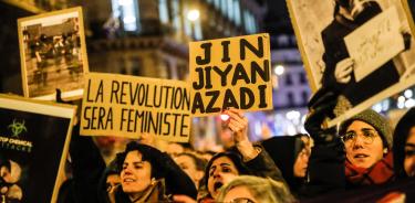 Manifestación feminista en París en víspera del 8 de marzo