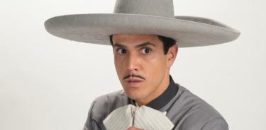 Fotografía cedida por TelevisaUnivision donde aparece el actor Mario Morán como Pedro Infante en la serie 