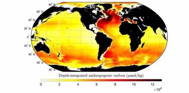 Mapa de carbono antropogénico integrado en profundidad,