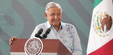López Obrador aseguró que México no es productor, aún cuando la Sedena ha reportado desmantelar laboratorios de fentanilo
