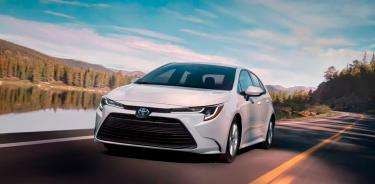 El Toyota Corolla HEV 2023 refrenda las ventajas de manejar un auto híbrido