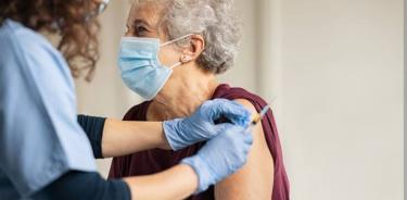 Vacunación en adultos, el mejor mecanismo para protegerlos contra diversas enfermedades como Herpes zóster