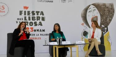 Claudia Piñeiro, Rosa Beltrán y  Julia Santibañez.