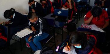 El aprendizaje de inglés es casi nulo y matemáticas es otro grave rezago en ocho de cada 10 alumnos (Foto de Archivo)