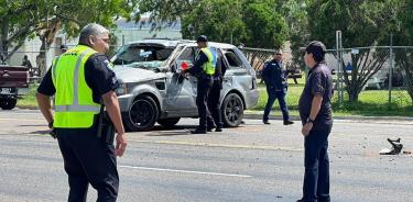 El carro con el que se cometió el atropello mortal en una parada de autobús de Brownsville, Texas