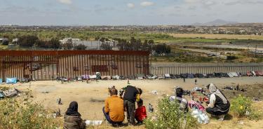 La nueva restricción forma parte de las medidas que regirán la frontera entre México y EU.