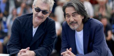Wim Wenders y Koji Yakusho en Cannes.