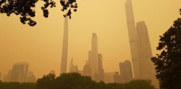 La bruma contaminante sobre los edificios cercanos a Central Park, en Nueva York