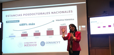 Elena Álvarez-Buylla asistió al IA-UNAM, en un auditorio poco concurrido.