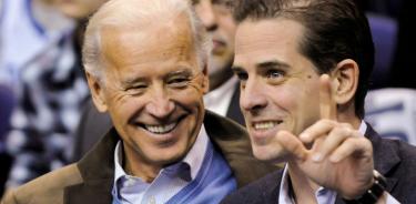 El presidente Joe Biden y su hijo Hunter Biden durante la campaña 2020