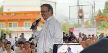 Marcelo Ebrard, sostuvo un encuentro con jóvenes de Puerto Vallarta, Jalisco, quienes externaron sus inquietudes y necesidades