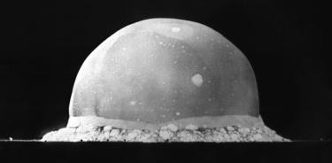 Este 16 de julio se cumplen 83 años de la prueba Trinity, primera explosión de un arma nuclear, a cargo de Estados Unidos, que tuvo lugar en un remoto enclave del desierto de Nuevo México.