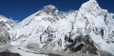 Everest.

Una nueva técnica para medir la topografía del pasado muestra que el Himalaya estaba a más de la mitad de su cima antes de que una colisión continental lo convirtiera en el techo del mundo

POLITICA INVESTIGACIÓN Y TECNOLOGÍA
WIKIPEDIA