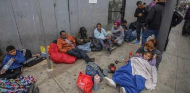 Policías hallan a migrantes originarios de Guatemala, El Salvador, Honduras y otros países