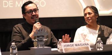 Jorge Magaña, director del festival, junto a la actriz y cineasta Ángeles Cruz.
