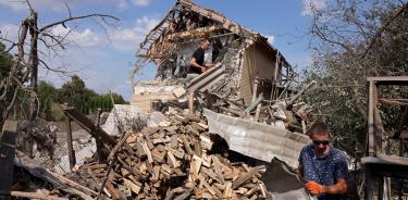 Misil ruso destroza casa en Rulikiv, cerca de Kiev