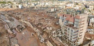 Un cuarto de la ciudad de Derna quedó destruido por la rotura de dos presas