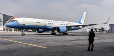 Llegada al Hangar de la Unidad Especial De Transporte Aéreo