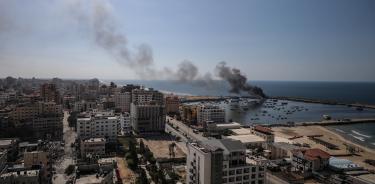 La ciudad de Gaza en llamas por los ataques aéreos de Israel