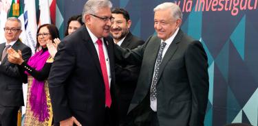 El Presidente López Obrador dijo que ahora sí se trabaja bien con los Maestros.