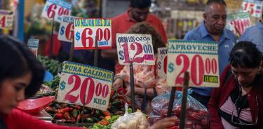 La tasa de inflación general aumentó en México al 4.32 % anual en noviembre (Foto de Archivo)