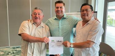 Firma entre taxistas y Uber