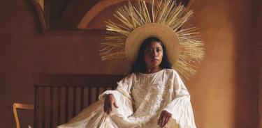 Yalitza Aparicio es la primera mujer indígena en ser nominada a un Oscar como mejor actriz, en 2019, por su trabajo en la película 'Roma' de Alfonso Cuarón