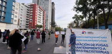 Vecinos de Álvaro Obregón se manifiestan por acumular cinco meses sin agua