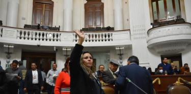 PRI anuncia expulsión de diputada que votó a favor de Ernestina Godoy