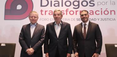 Foro diálogos de transformación, seguridad y justicia impartida por Arturo Saldivar, Omar García Harfush y Juan Ramón de la Fuente