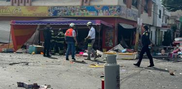 Explosión por acumulación de gas en taquería de Iztapalapa deja un saldo de tres heridos