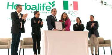 Los atletas olímpicos mexicanos recibirán mejor nutrición y entrenamientos para París 2024.