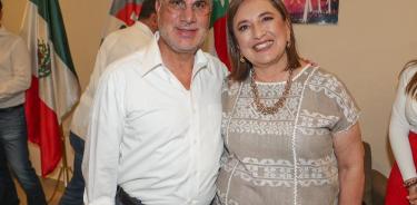 Xóchitl Gálvez presenta al ex senador morenista  Alejandro Rojas Díaz Durán