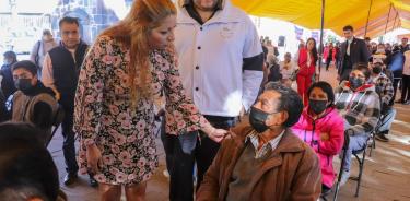 la titular de la Secretaría de Salud en el estado de México, doctora Macarena Montoya Olvera, encabezó la Jornada de Salud para la Mujer, en el municipio de Calimaya